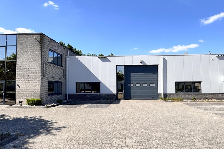 BedrijfsruimteaanRingweistraat 8<br/> inWaardenburg BedrijfsruimteaanRingweistraat 8<br/> inWaardenburg