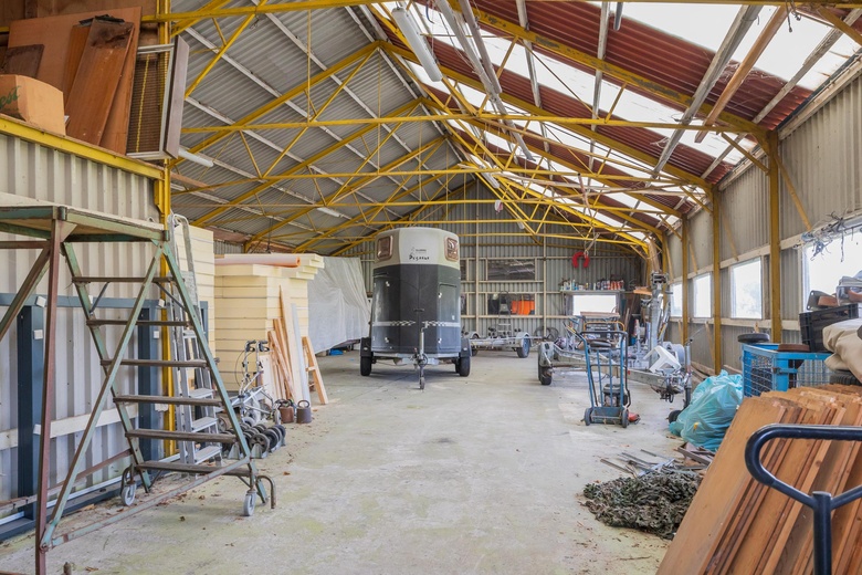 BedrijfsruimteaanVlietweg 84<br/> inLeiden BedrijfsruimteaanVlietweg 84<br/> inLeiden