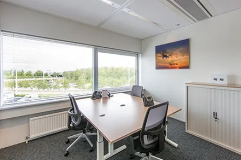KantoorruimteaanEvert van de Beekstraat 1 - 104<br/> inSchiphol