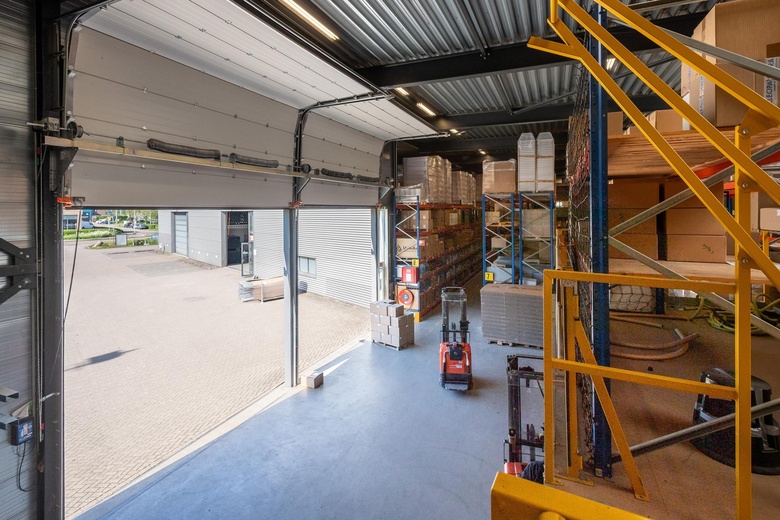 Bedrijfsruimteaan1e Tochtweg 11<br/> inNieuwerkerk aan den IJssel Bedrijfsruimteaan1e Tochtweg 11<br/> inNieuwerkerk aan den IJssel