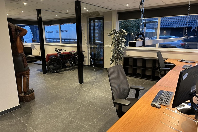 BedrijfsruimteaanHoofdstraat 91<br/> inZenderen