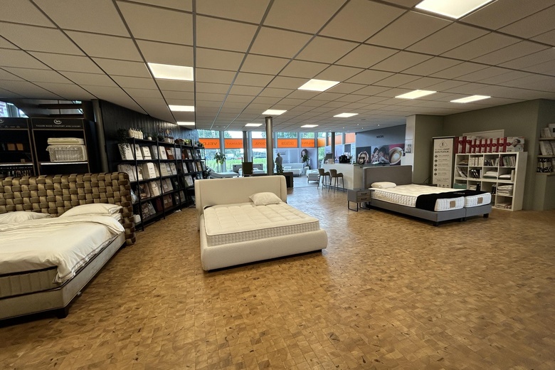 BedrijfsruimteaanJaap Bijzerweg 27 - 29<br/> inWoerden BedrijfsruimteaanJaap Bijzerweg 27 - 29<br/> inWoerden