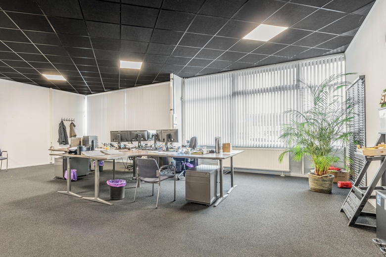 BedrijfsruimteaanLijndenweg 32 C<br/> inVelsen