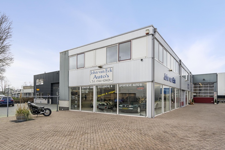 Bekijk foto Bedrijfsruimte aan de Edisonstraat 20 in Tiel