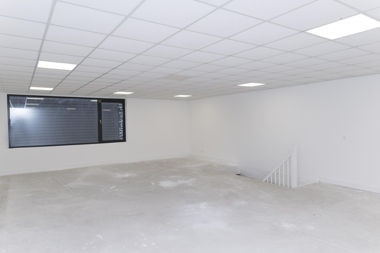 BedrijfsruimteaanZonnehorst 13 f<br/> inZutphen