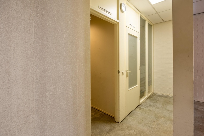 WinkelruimteaanSchoolstraat 7<br/> inVenray WinkelruimteaanSchoolstraat 7<br/> inVenray