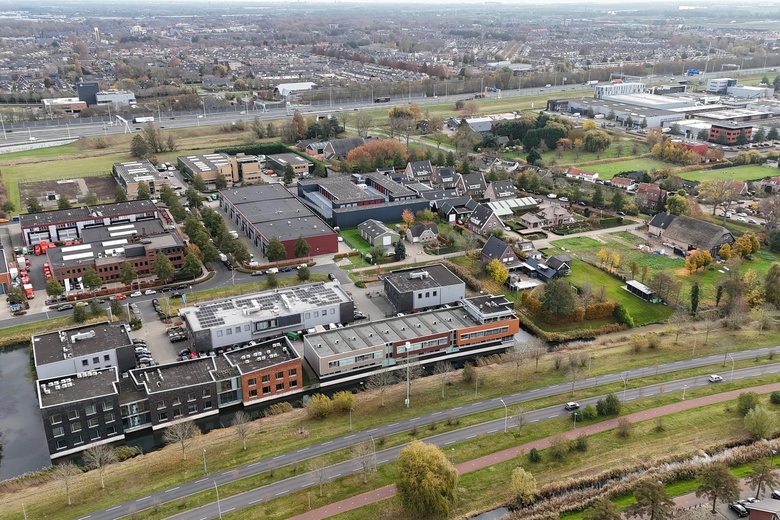 BedrijfsruimteaanZwolseweg 37<br/> inBarendrecht