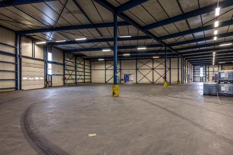 BedrijfsruimteaanGraanweg 15<br/> inMoerdijk BedrijfsruimteaanGraanweg 15<br/> inMoerdijk