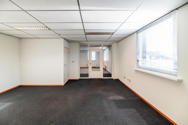 KantoorruimteaanBeatrixhaven 8 b<br/> inWerkendam KantoorruimteaanBeatrixhaven 8 b<br/> inWerkendam