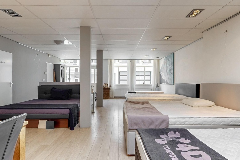 WinkelruimteaanSchuitenberg 6<br/> inRoermond WinkelruimteaanSchuitenberg 6<br/> inRoermond