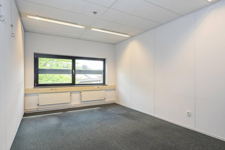 KantoorruimteaanHub Dassenplein 3<br/> inSittard KantoorruimteaanHub Dassenplein 3<br/> inSittard