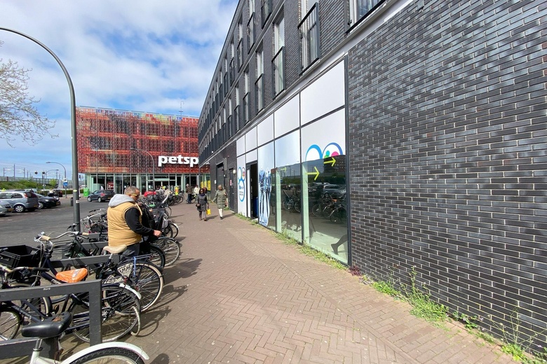 WinkelruimteaanStationsweg 8<br/> inLelystad WinkelruimteaanStationsweg 8<br/> inLelystad