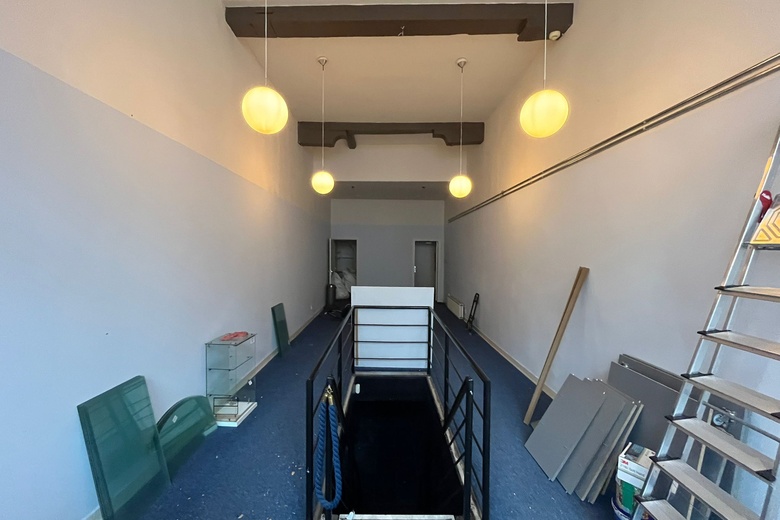 WinkelruimteaanHinthamerstraat 102<br/> inDen Bosch WinkelruimteaanHinthamerstraat 102<br/> inDen Bosch