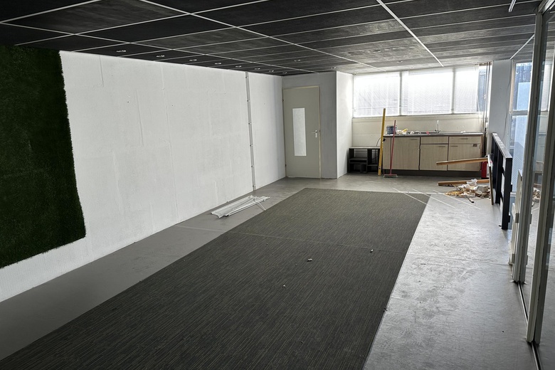 BedrijfsruimteaanNeutronstraat 7 7<br/> inGroningen BedrijfsruimteaanNeutronstraat 7 7<br/> inGroningen