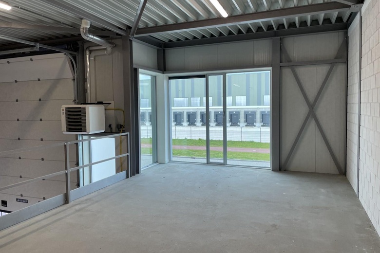 BedrijfsruimteaanSchaapherderweg 17 l<br/> inRidderkerk