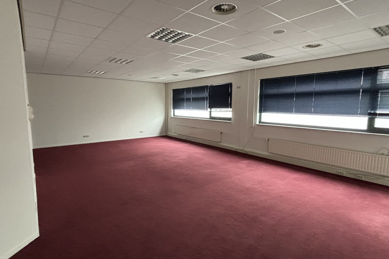 KantoorruimteaanLoopkantstraat 23 I<br/> inUden KantoorruimteaanLoopkantstraat 23 I<br/> inUden