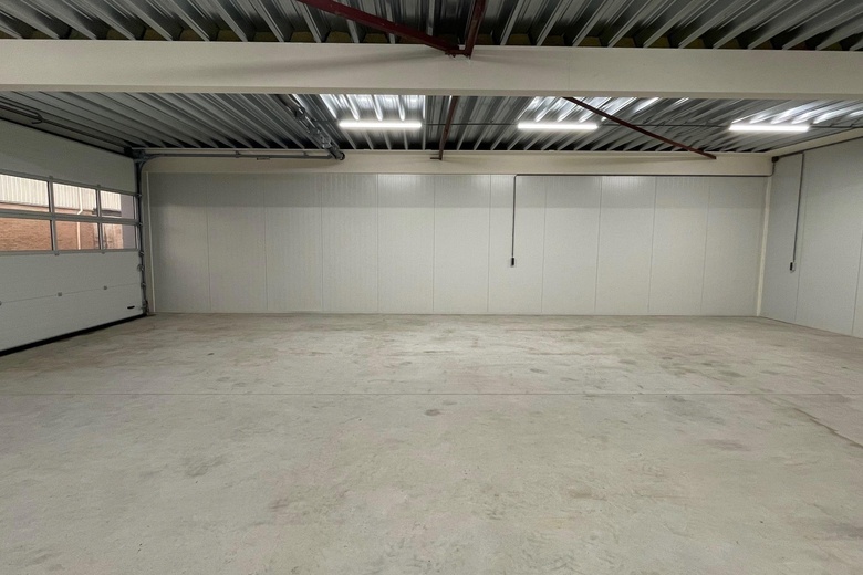 BedrijfsruimteaanLageweg 22 14<br/> inDreumel BedrijfsruimteaanLageweg 22 14<br/> inDreumel