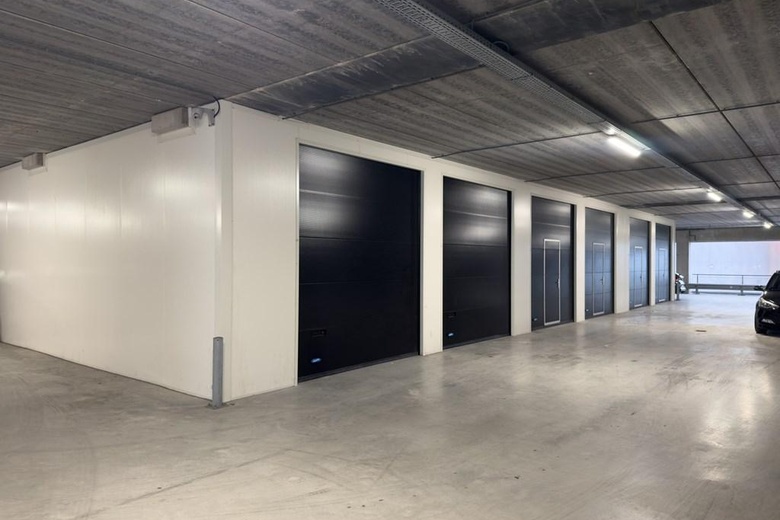 BedrijfsruimteaanIndustrieweg 69 69<br/> inBerkel en Rodenrijs