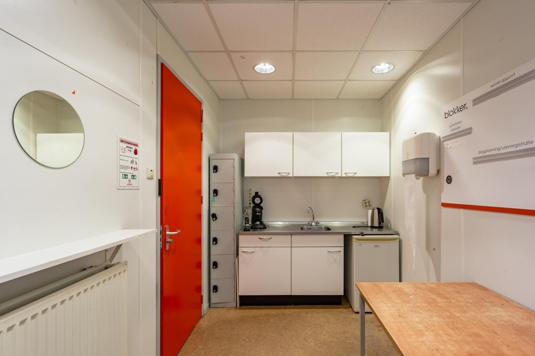 WinkelruimteaanOostermeent-West 9<br/> inHuizen WinkelruimteaanOostermeent-West 9<br/> inHuizen