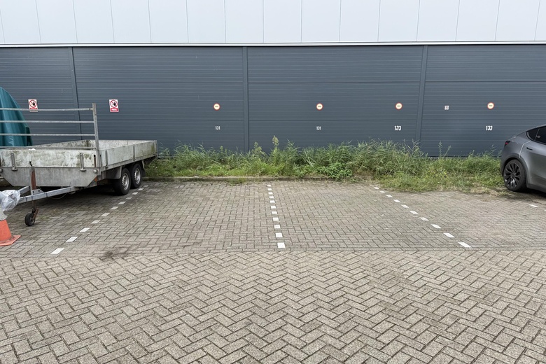 BedrijfsruimteaanRosbayerweg 131<br/> inWormerveer