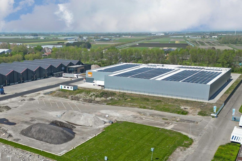 BedrijfsruimteaanFustmarkt 2<br/> inZwaagdijk-Oost