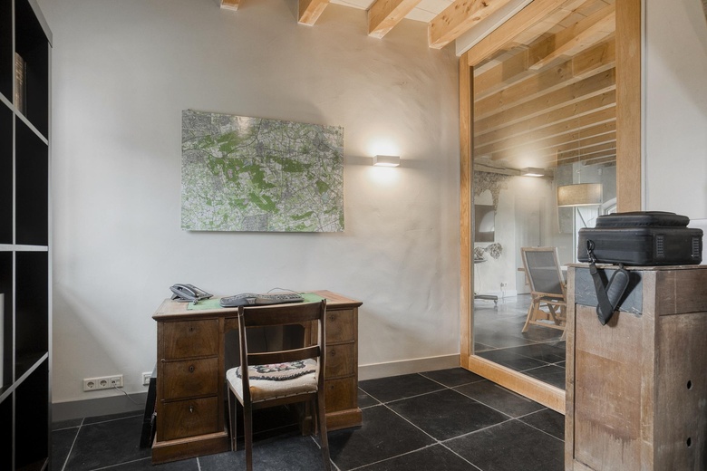 KantoorruimteaanZwanenburgseweg 6 a<br/> inHeeswijk