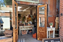 Bedrijfsruimte Tilburg - Sint Bernadettestraat 4 a - Foto 1