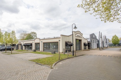 Bedrijfsruimte van den Bergsweg 3 02, Nijverdal | Bedrijfspand.com