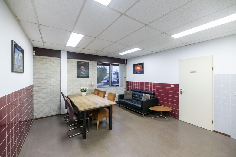 BedrijfsruimteaanVan Nassauweg 11<br/> inKrimpen aan den IJssel BedrijfsruimteaanVan Nassauweg 11<br/> inKrimpen aan den IJssel