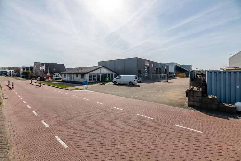 BedrijfsruimteaanLeeghwaterstraat 4 b<br/> inWerkendam BedrijfsruimteaanLeeghwaterstraat 4 b<br/> inWerkendam