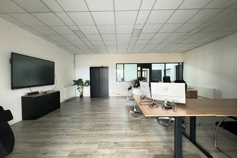 KantoorruimteaanAmbachtsweg 1 B<br/> inBladel KantoorruimteaanAmbachtsweg 1 B<br/> inBladel