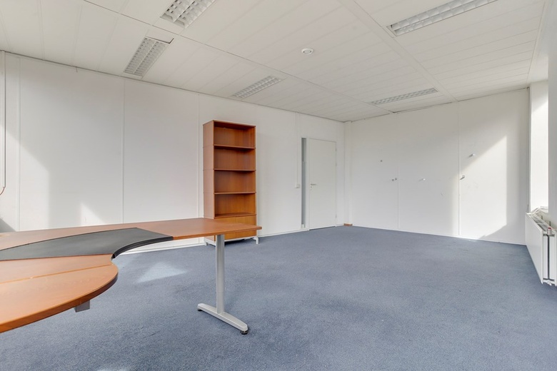 KantoorruimteaanStevinweg 2 24<br/> inZeewolde KantoorruimteaanStevinweg 2 24<br/> inZeewolde