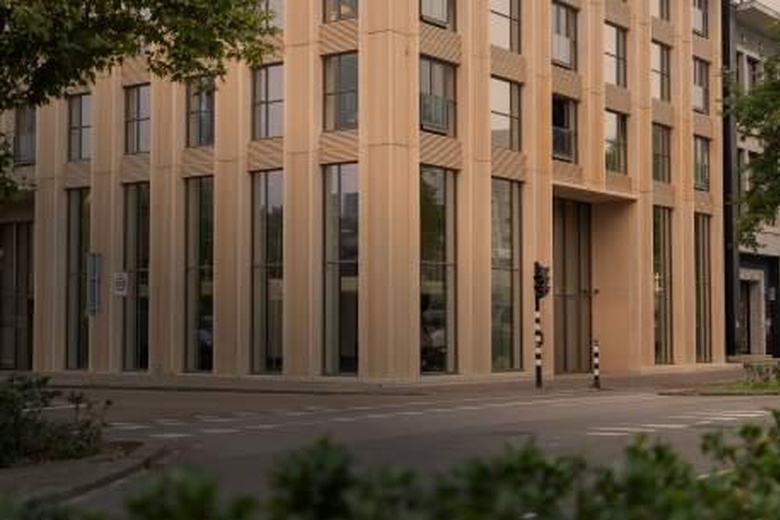 Bekijk foto 1 van Spoorlaan 340