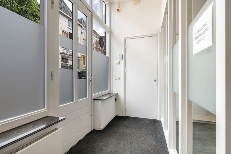 WinkelruimteaanKlinkerstraat 8<br/> inGrave