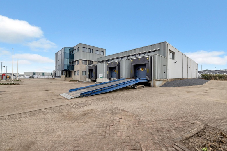 BedrijfsruimteaanPanovenweg 10<br/> inTiel