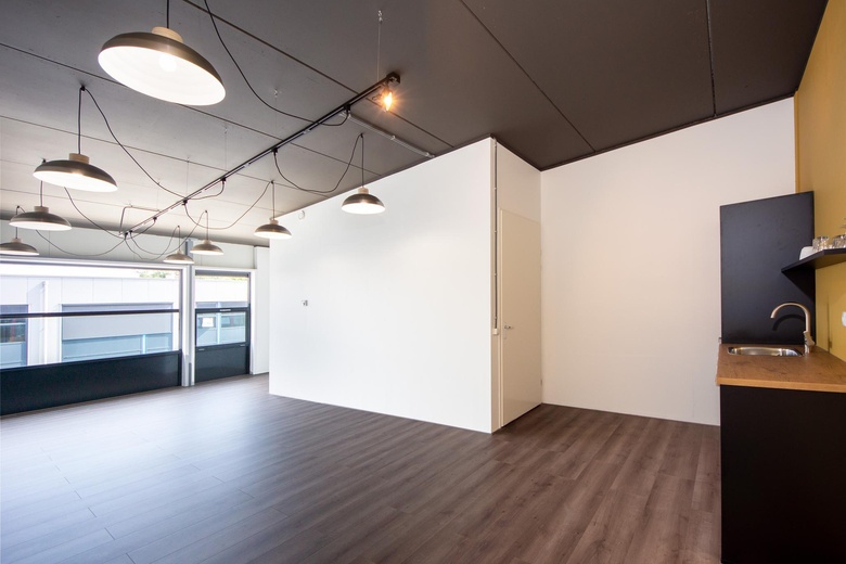 BedrijfsruimteaanHeliumweg 6 A 14<br/> inAmersfoort BedrijfsruimteaanHeliumweg 6 A 14<br/> inAmersfoort