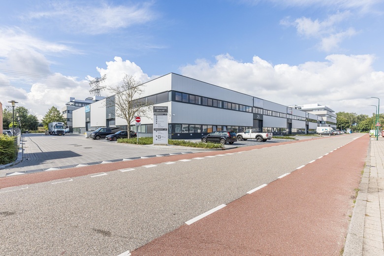BedrijfsruimteaanZonnebaan 25 - 27<br/> inUtrecht