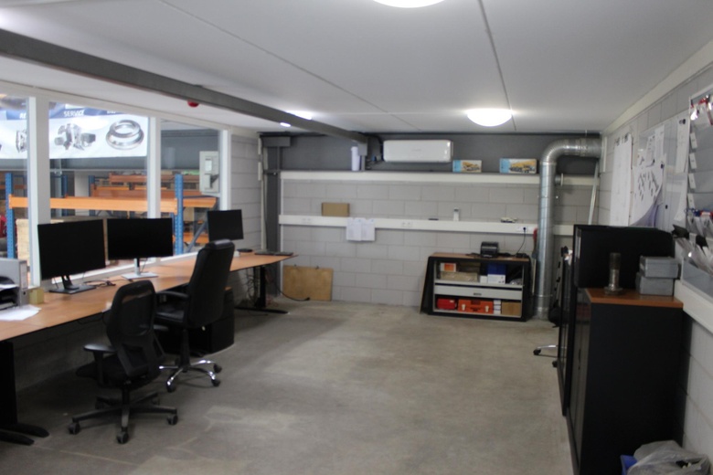 BedrijfsruimteaanDijkleger 24<br/> inVianen