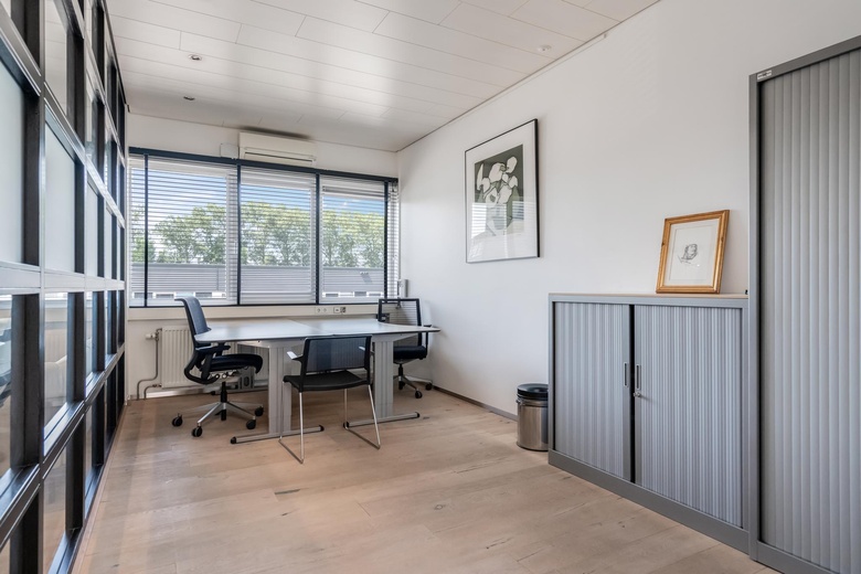 BedrijfsruimteaanSniep 103<br/> inDiemen