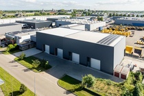 Bekijk foto 2 van eenheid 2 aan de Edisonweg 16 in Groot-Ammers
