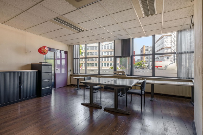KantoorruimteaanMaasboulevard 118<br/> inRotterdam