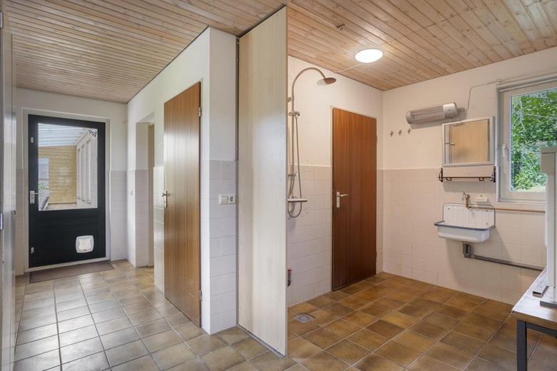 BedrijfsruimteaanEindhovenseweg 27 b<br/> inSon en Breugel