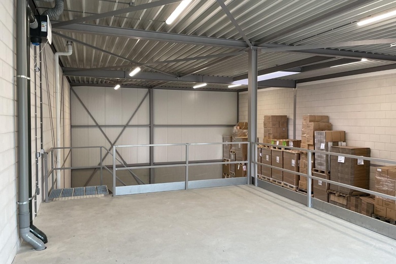 BedrijfsruimteaanSchaapherderweg 17 l<br/> inRidderkerk