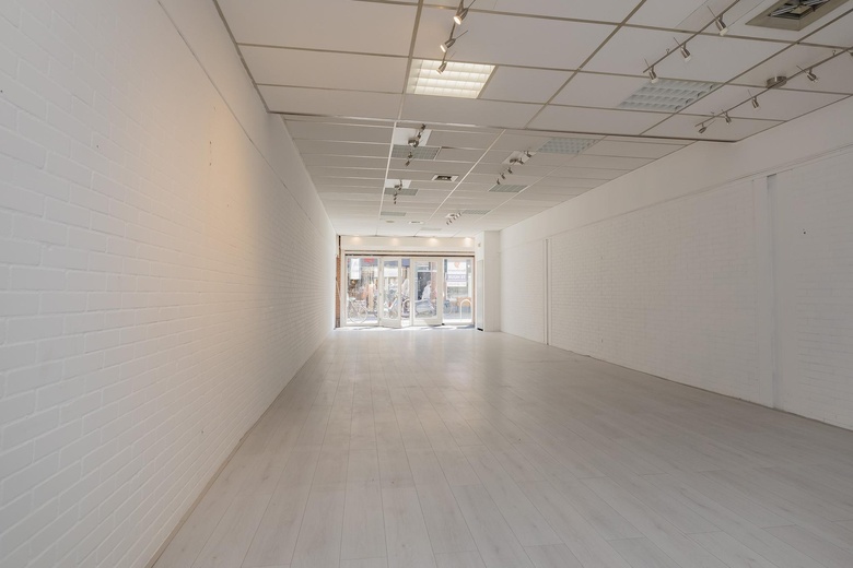 WinkelruimteaanHoofdstraat 243<br/> inSassenheim