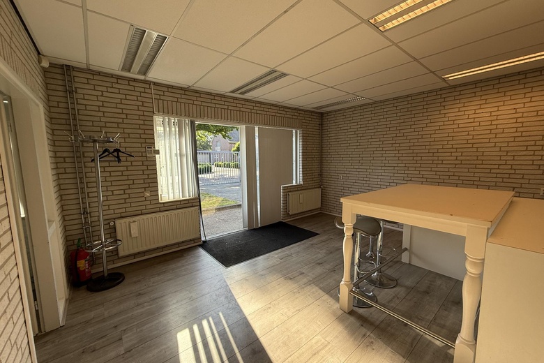KantoorruimteaanVenbroekstraat 7<br/> inNieuwkuijk KantoorruimteaanVenbroekstraat 7<br/> inNieuwkuijk