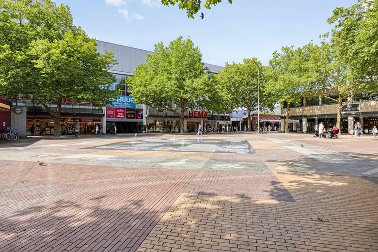 WinkelruimteaanVeerplein 134 B<br/> inVlaardingen WinkelruimteaanVeerplein 134 B<br/> inVlaardingen