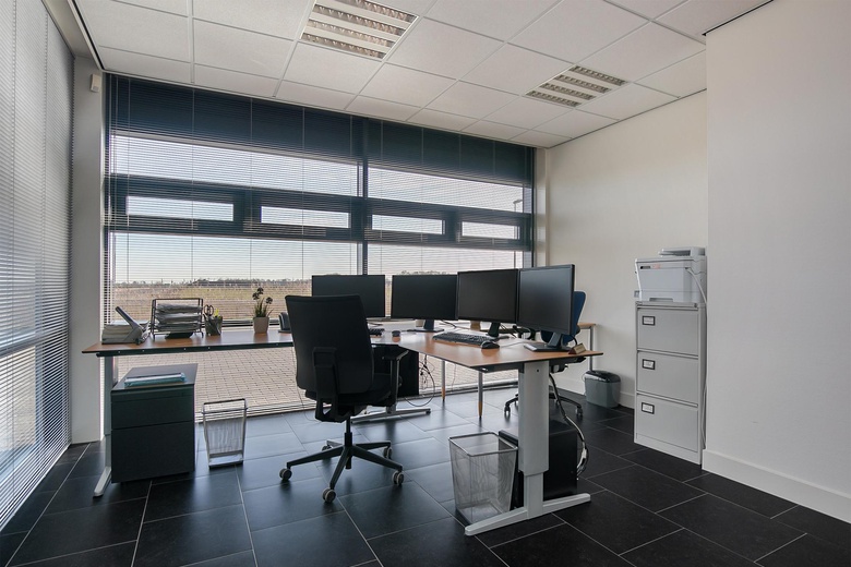 BedrijfsruimteaanBroeklandstraat 24 24A<br/> inElburg BedrijfsruimteaanBroeklandstraat 24 24A<br/> inElburg