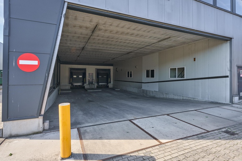 BedrijfsruimteaanDoornhoek 3765<br/> inVeghel BedrijfsruimteaanDoornhoek 3765<br/> inVeghel