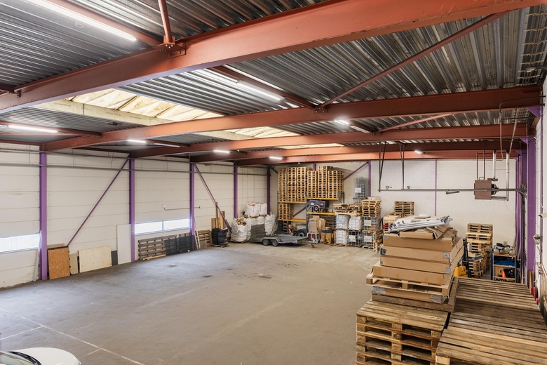 BedrijfsruimteaanKanaal Noord 143<br/> inApeldoorn