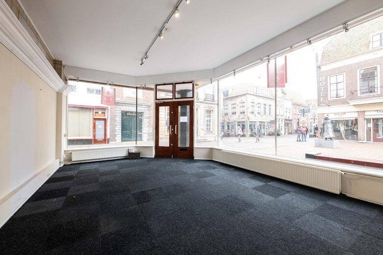 WinkelruimteaanMarkt 9<br/> inBrielle